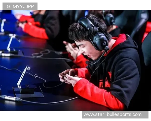 深入探讨王者荣耀WE战队的技术策略与游戏机制分析 深入探讨王者荣耀WE战队的技术策略与游戏机制分析